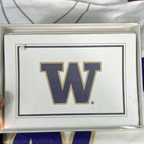 University of Washington Huskies Fan Set: VHS, Don James Book, cards & more - Picture 4 of 7